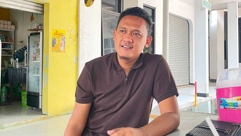 PPPK Paruh Waktu Kabupaten Cirebon Tunggu Kepastian Alih Status Jadi Penuh Waktu pada 2027 1 Ketua Forum Pppk Paruh Waktu Kabupaten Cirebon, Anton Hs Saat Di Jumpai, Senin, 28 September 2026.