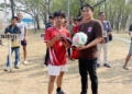 Ketua Koni Kabupaten Cirebon, H Agus Kurniawan Budiman (Kanan) Saat Membuka Turnamen Di Salah Satu Daerah Di Kabupaten Cirebon.