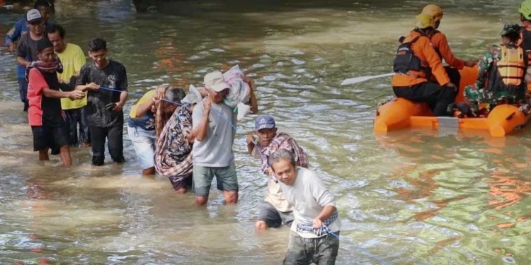 Bpbd Kota Cirebon Melakukan Mitigasi Bencana Di Harjamukti Beberapa Waktu Lalu.