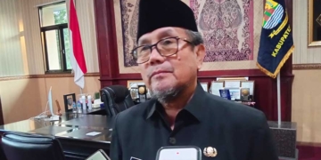 Bupati Cirebon H Imron.