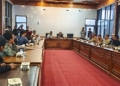 DPRD Kabupaten Cirebon Fasilitasi Audiensi Warga Trusmiland dan Pengembang 10 Suasana Audiensi Kedua Antara Warga Perumahan Trusmiland Klayan 5 Dan Pt Raja Sukses Propertindo (Rsp) Yang Difasilitasi Komisi Iii Dprd Kabupaten Cirebon, Selasa, 20 Oktober 2026.*