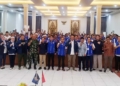 Eka Wildanu Kembali Pimpin Karang Taruna Kabupaten Cirebon, Wabup Jigus Titip Pembinaan Pemuda 2 Foto Bersama Dalam Acara Tkkt Vi Yang Digelar Di Ruang Nyimas Gandasari, Setda Kabupaten Cirebon, Sabtu, 10 Oktober 2026.