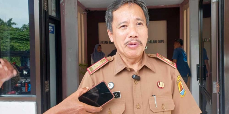 Disdukcapil Kabupaten Cirebon Perluas Layanan Adminduk hingga Desa 6 Kepala Disdukcapil Kabupaten Cirebon, Iman Supriadi.