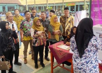 KPU Kabupaten Cirebon Uji Coba E-Voting Prabu di MAN 1 Cirebon 5 Kpu Kabupaten Cirebon Melakukan Uji Coba E-Voting Prabu Di Man 1 Cirebon, Rabu, 14 Oktober 2026.