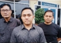 Kasat Reskrim Polresta Cirebon, Kompol Irfan Alireja Didampingi Wakasat Reskrim Saat Dimintai Keterangan, Kamis, 29 Oktober 2026.