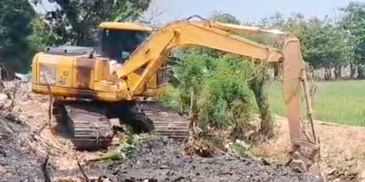 DPUTR Kabupaten Cirebon Siapkan Normalisasi 44 Titik Irigasi dan Sungai 6 Normalisasi Sungai Di Kabupaten Cirebon.