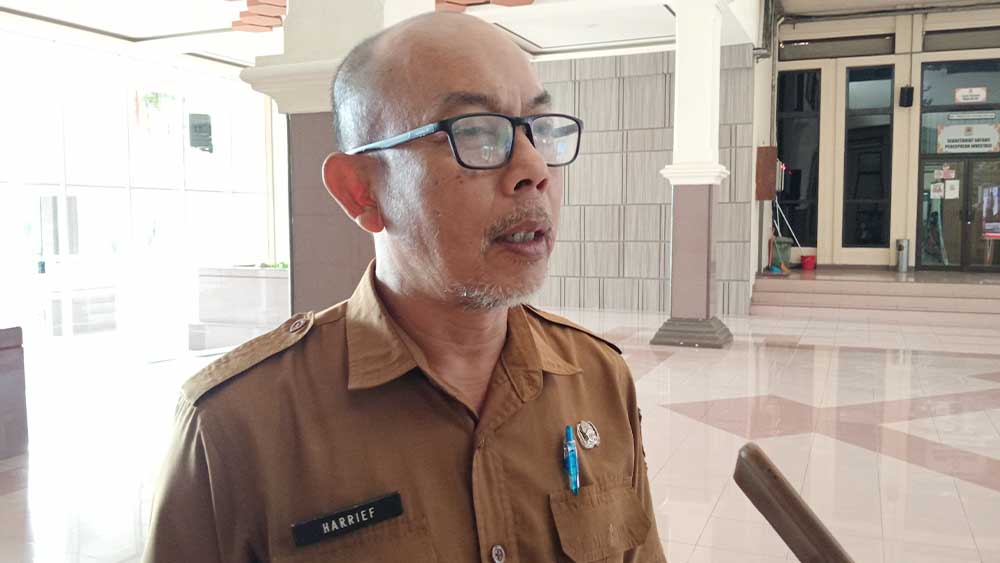 Pembebasan Lahan TPST Palimanan Barat Butuh Sosialisasi Lanjutan 1 Kepala Bidang Perumahan Dinas Perumahan, Kawasan Permukiman Dan Pertanahan (Dpkpp) Kabupaten Cirebon, Harief Purnomo.