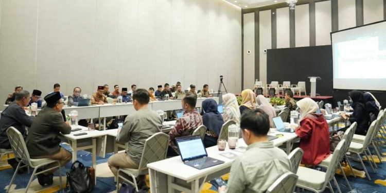 UIN Siber Cirebon Matangkan Persiapan AICIS+ 2026, Konferensi Islam Bertaraf Internasional Disiapkan 6 Suasana Rapat Koordinasi Perisapan Aicis+ 2026 Uin Siber Cirebon Bertempat Di Harris Vertu Hotel Jakarta, Jumat-Sabtu, 30-31 Oktober 2026.