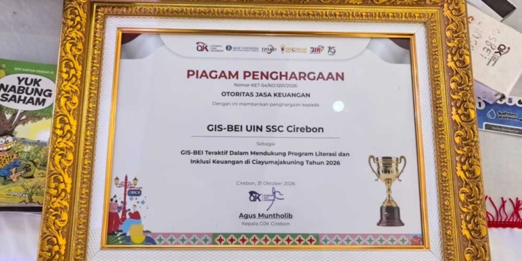 GIS-BEI UIN Siber Cirebon Raih Penghargaan GIS Teraktif dari OJK 2026 6 Piagam Penghargaan Gis-Bei Uin Siber Cirebon Sebagai Gis-Bei Teraktif Dalam Mendukung Program Literasi Dan Inklusi Keuangan Di Wilayah Ciayumajakuning Tahun 2026 Dari Otoritas Jasa Keuangan (Ojk).