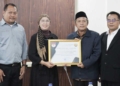 Penyerahan Penghargaan Untuk Uin Siber Cirebon Dari Komisi Nasional Disabilitas (Knd) Diserahkan Dalam Agenda Penyerahan Penghargaan Komisi Nasional Disabilitas Dan Pengembangan Unit Layanan Disabilitas (Uld) Di Kantor Kementerian Sosial Ri, Jakarta, Kamis, 29 Oktober 2026.