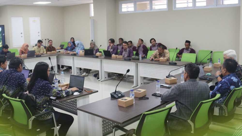 BPOM Benchmarking Digitalisasi BMN ke UIN Siber Cirebon 1 Suasana Benchmarking Bpom Ke Uin Siber Syekh Nurjati Cirebon Untuk Mempelajari Digitalisasi Pengelolaan Barang Milik Negara (Bmn), Kamis, 29 Oktober 2026.